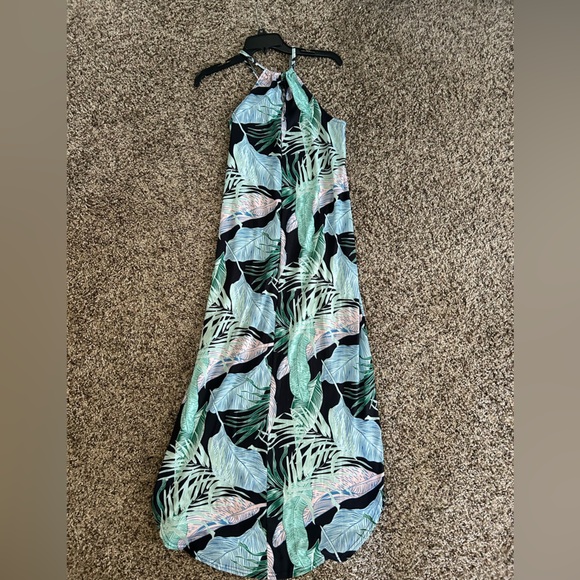 Tropical foliage summer maxi dress - Picture 2 of 5